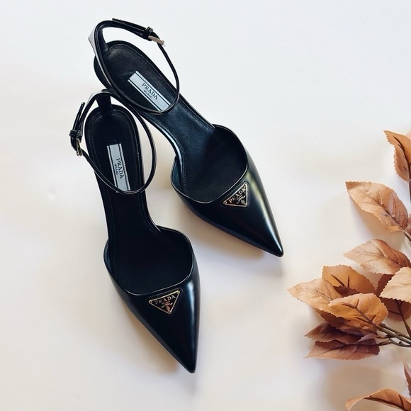 Prada Brushed Leather Pointy-Toe Pump Black - Picture 1 of 7